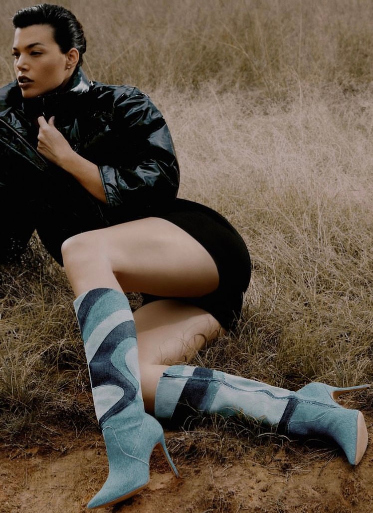 Bota cano alto jeans