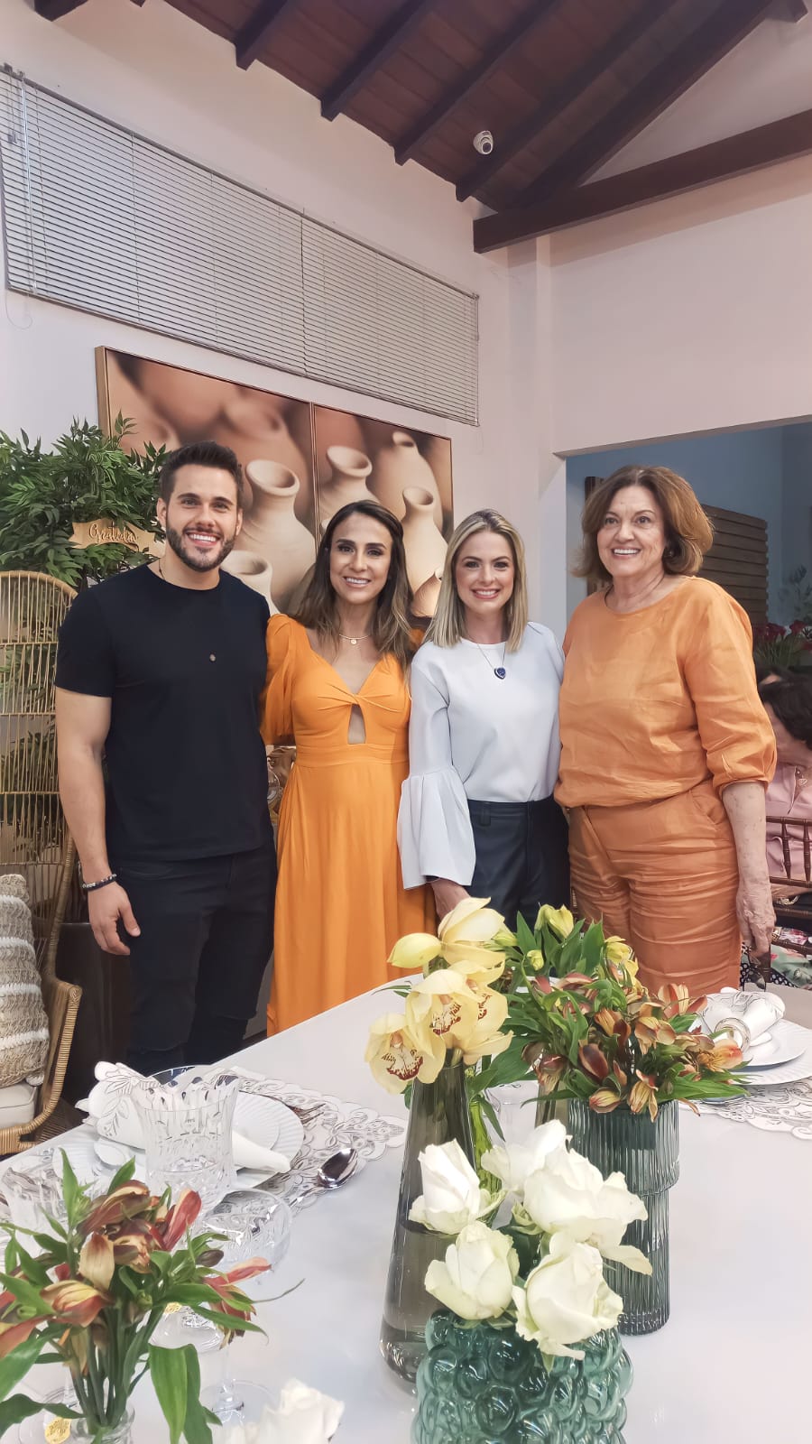 Renato Sostena, Angela Junqueira, Mel Toloi, Ana Maria Sostena