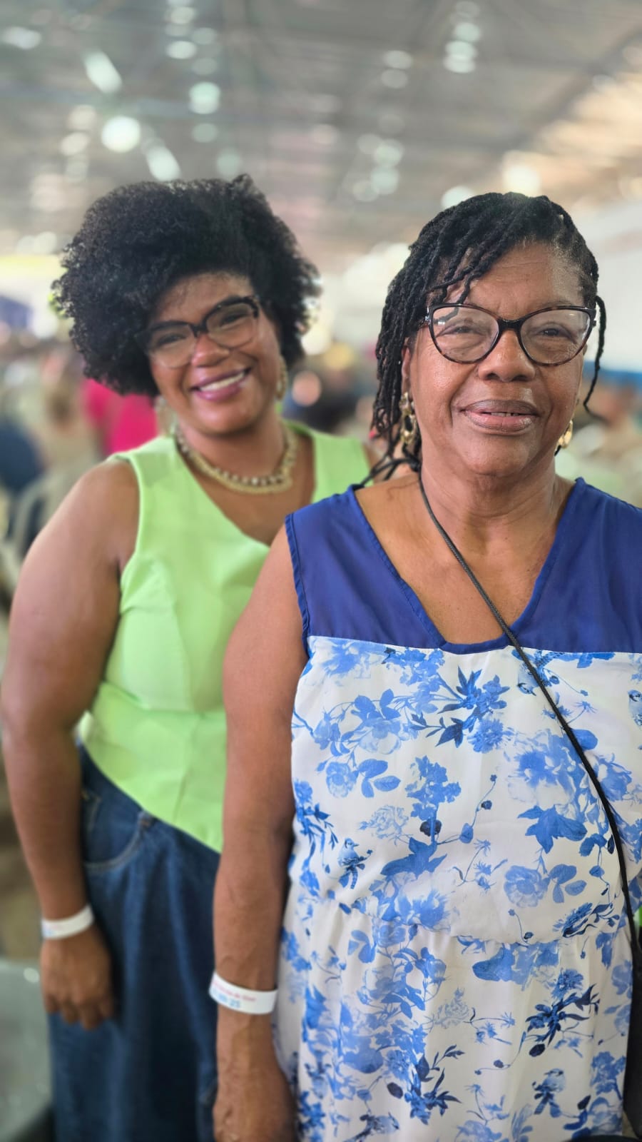 Ana Lúcia e Maria  Lúcia  Martins  Gomes