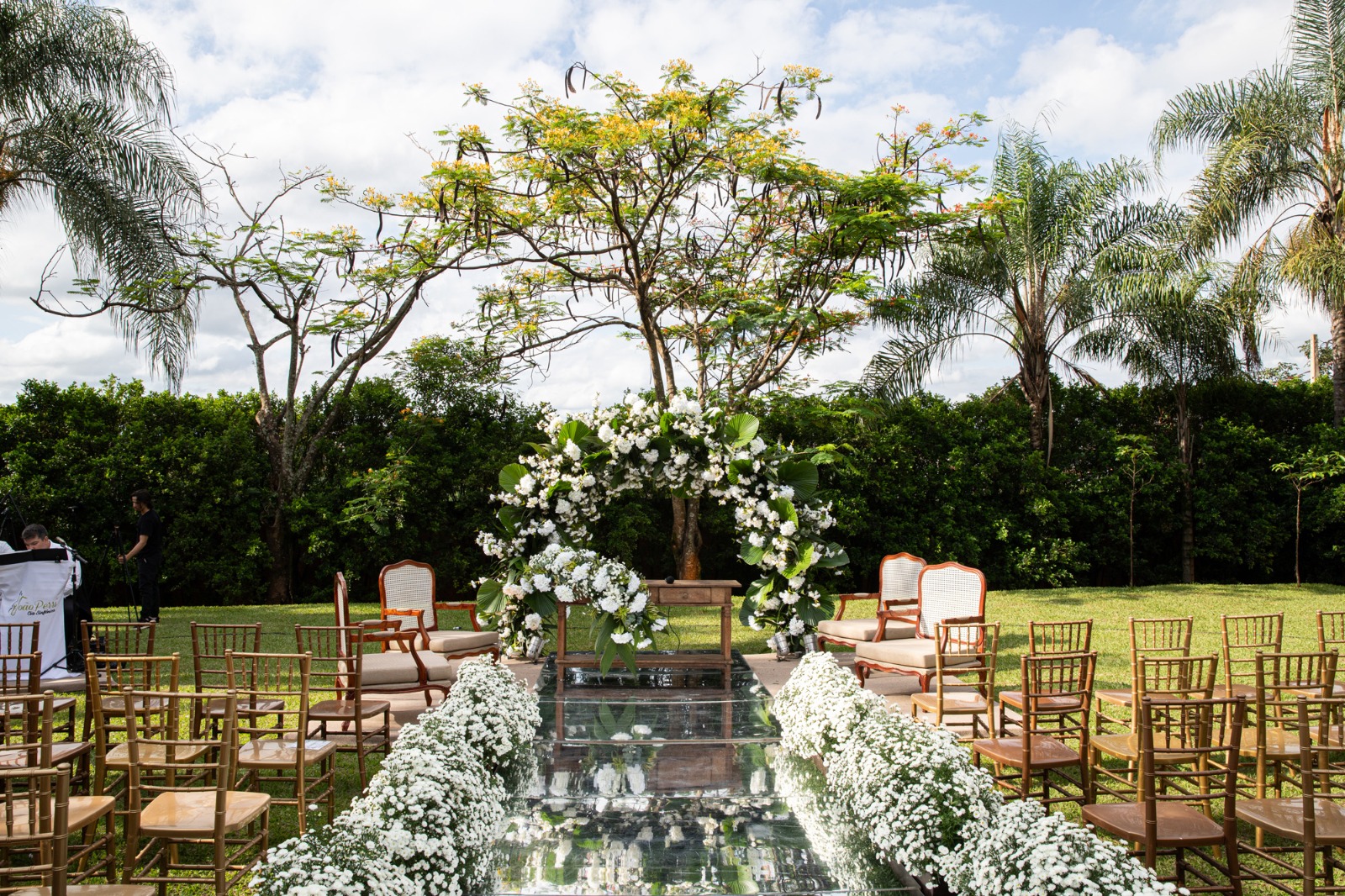 A decoração foi impecavelmente feita pela Só Verde Decoração