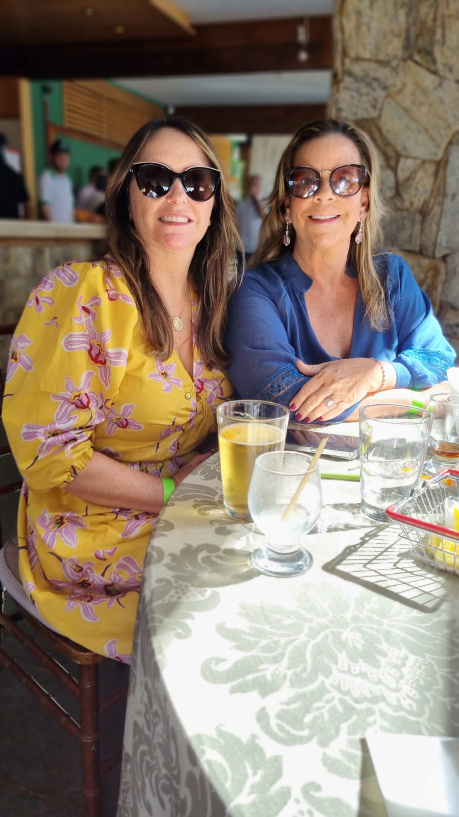 Mônica  Parisi,  Fabiana  Andrade