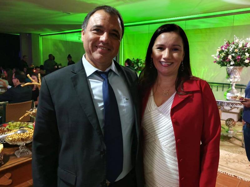 Márcia e Ednei Marcos Morais