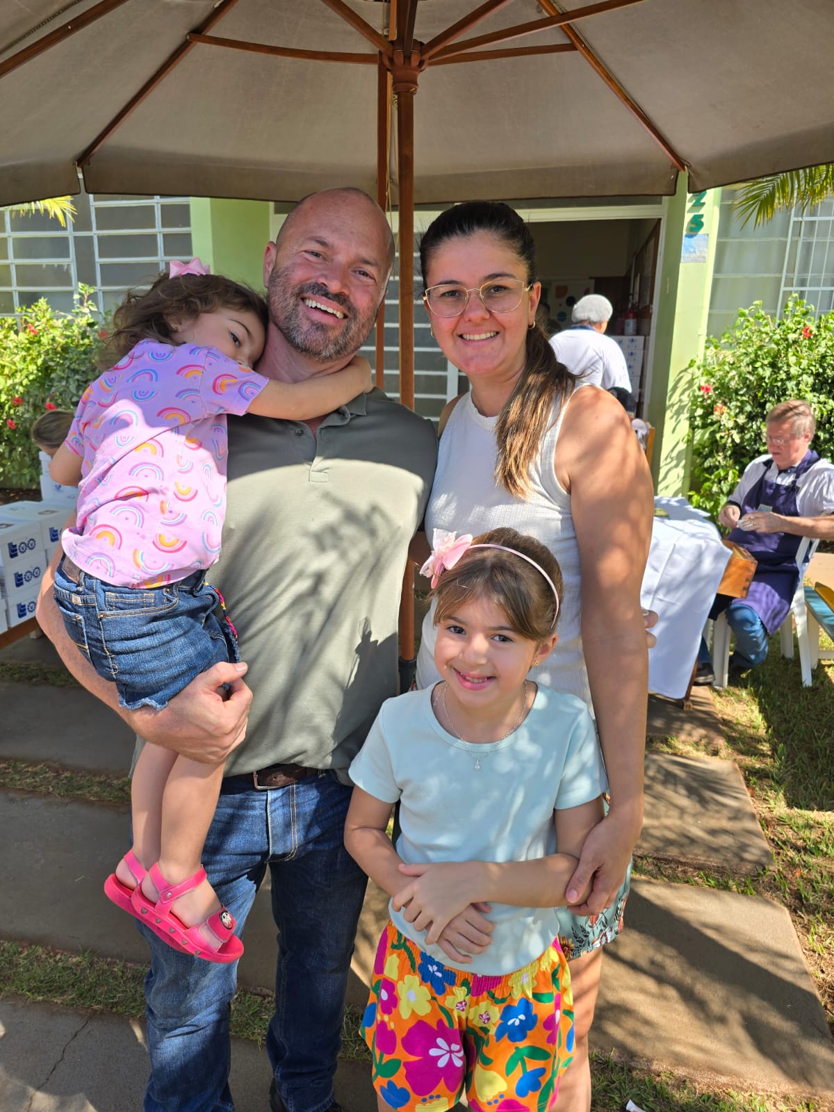Maria  Fernanda, Lavinia, Fernanda  e André  Luís  Carvalho