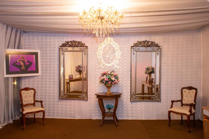 Ambientação de Dori Alvarenga ...