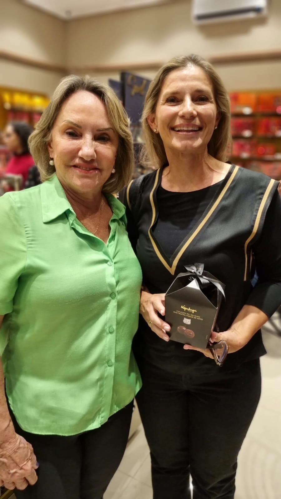 Thais Arantes,  Cláudia Pimenta