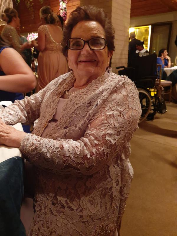 Cecília Ribeiro Tavares, avó da noiva