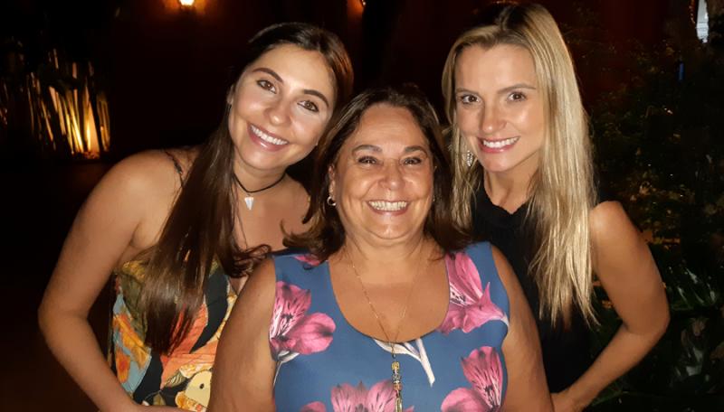Gabriela Santos, Eliane Toloi, Letícia Junqueira Franco Toloi