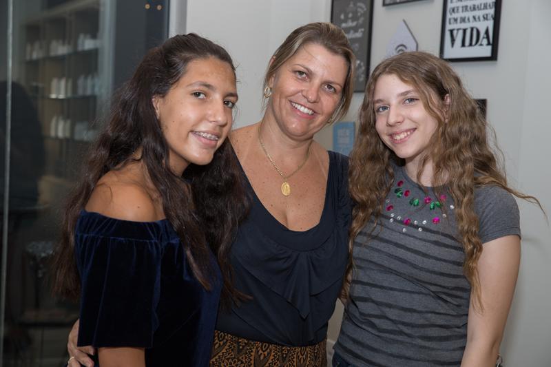 Alice Valentine, Carla Valentine e Helena Chesca