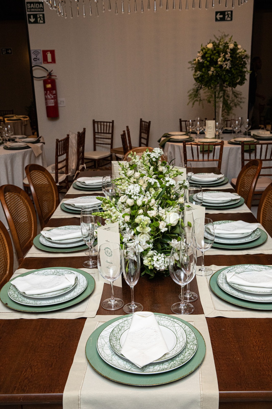 Nos arranjos, das mesas...