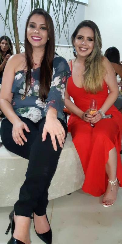 Fernanda Neves e Carla Chagas (uma das Mulheres da Capa);