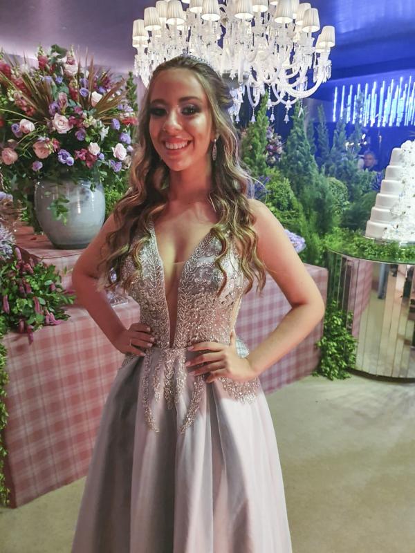 Vestida  para  a  valsa