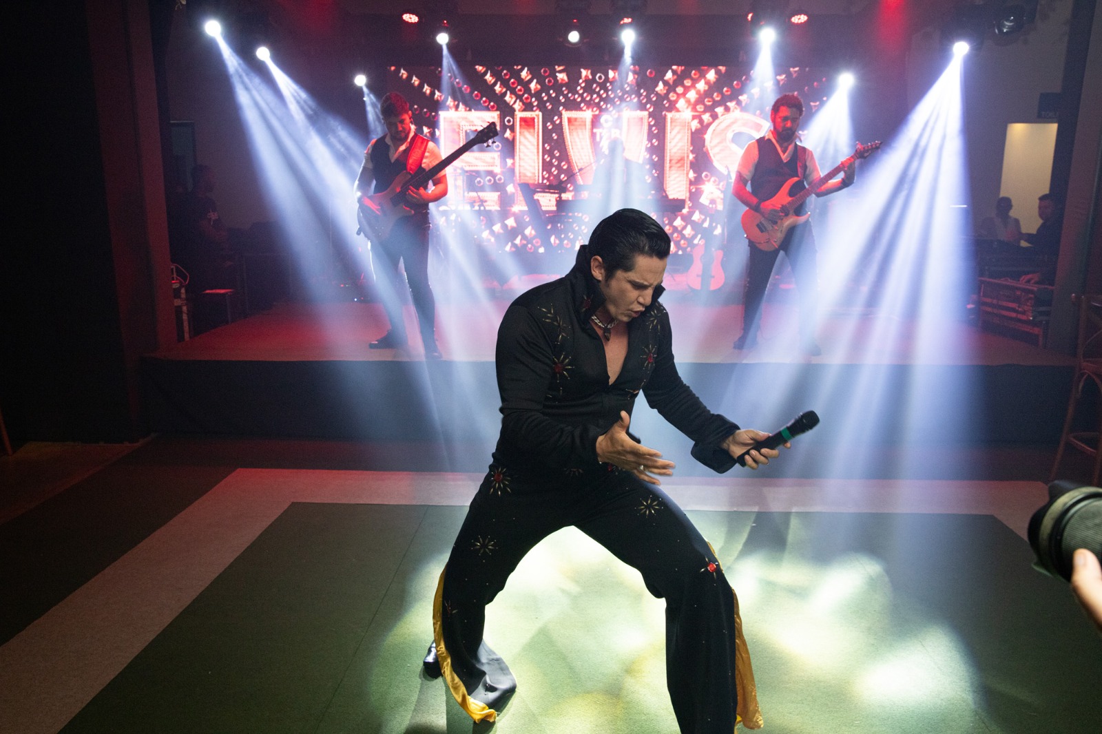 ... com seu estilo diversificado...