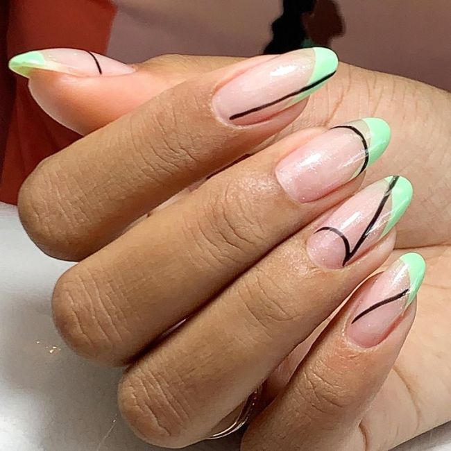 Inspiração de unha francesinha colorida