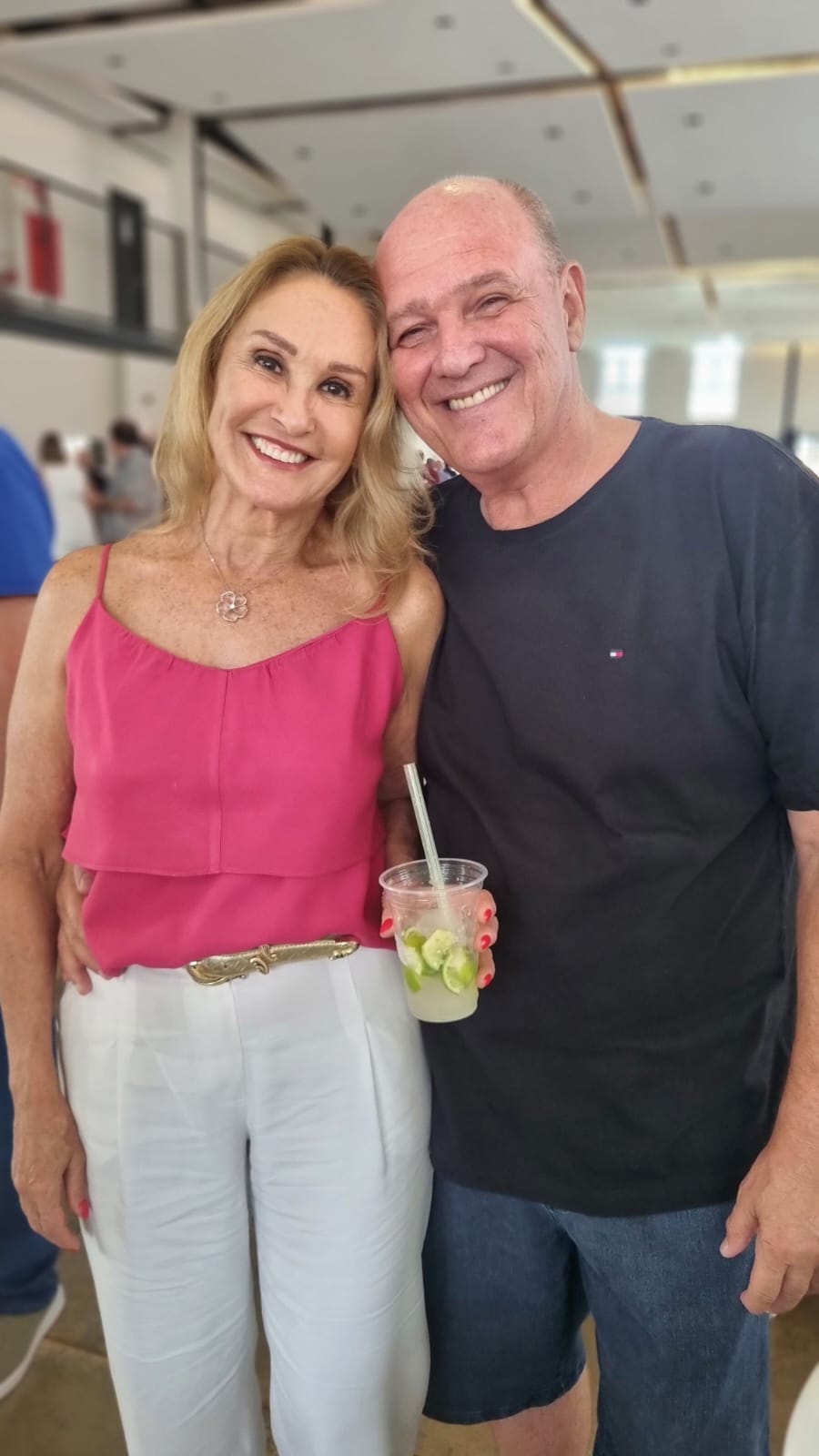 Lucia e  Rafael  Luís  Venturoso