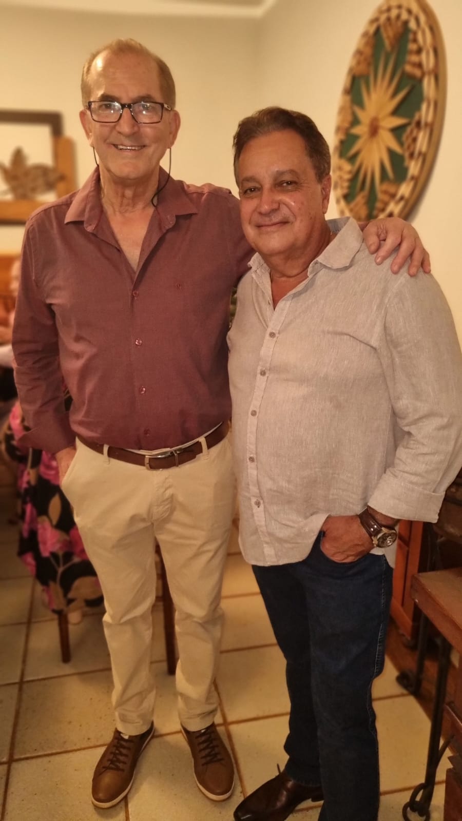 Cresio  Alberto  Vaz dos Santos  , Guto Teixeira