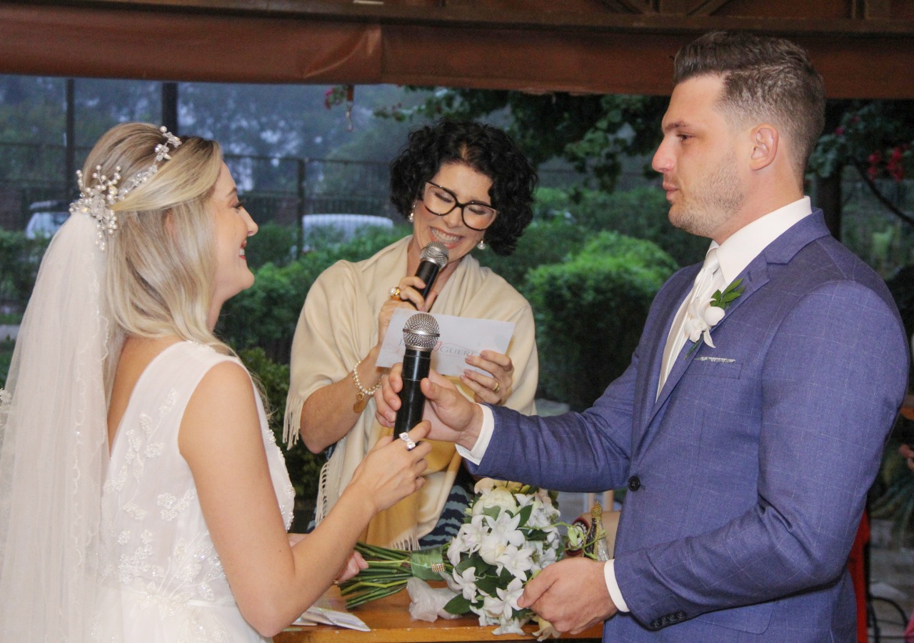 Celebrando o casamento de Ana Laura e Henrique em Franca