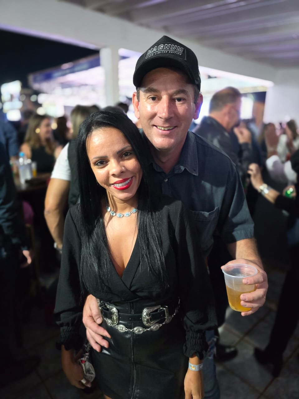 Thais  e  Wesley  Cabral