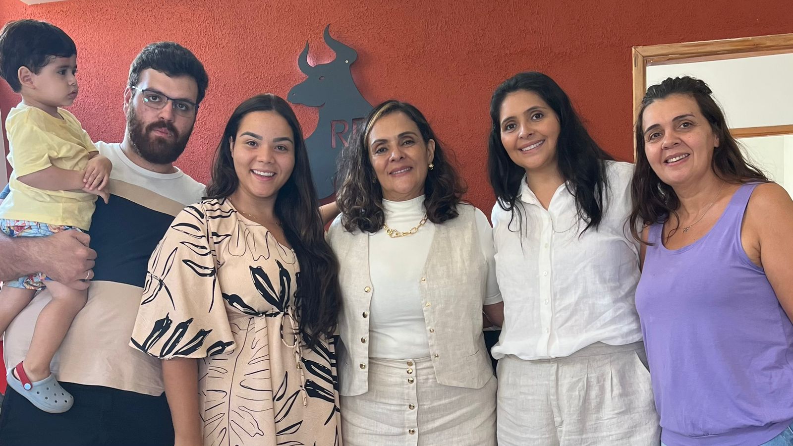 Pedro Gomes , Tais Messia, Leila Gomes