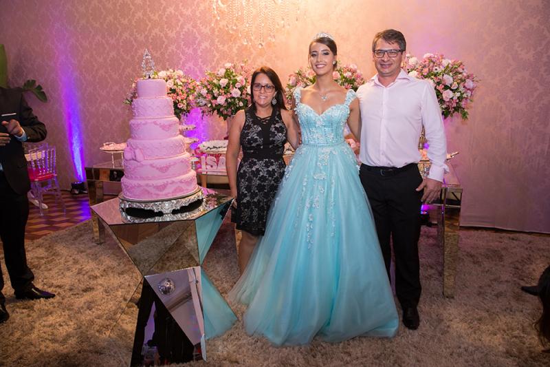 Alessandra Selim e Ihan Paulo Amaro Teixeira