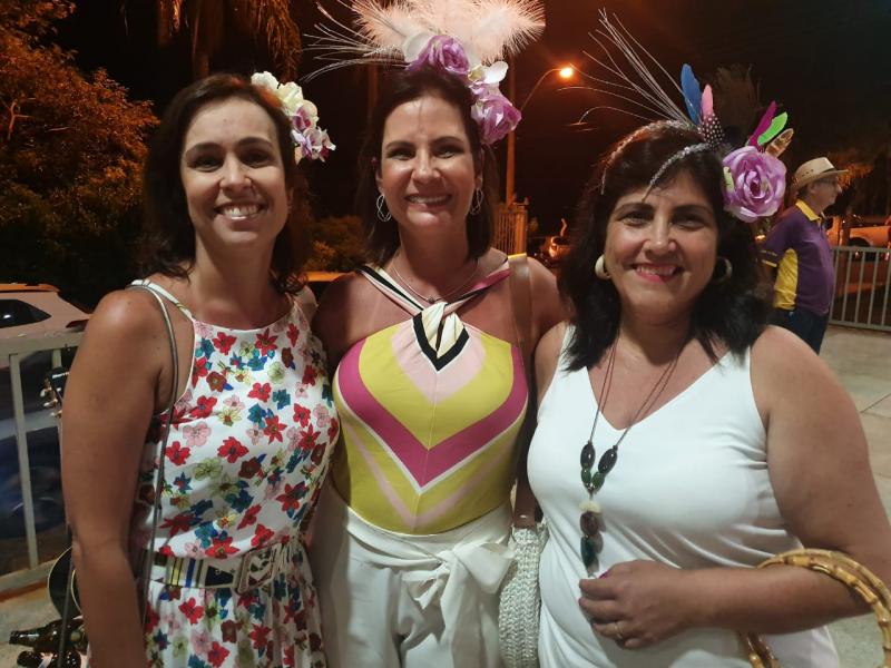 Josiane Arcângelo, Gisele  Jamel, Ana  Cláudia  Guedes