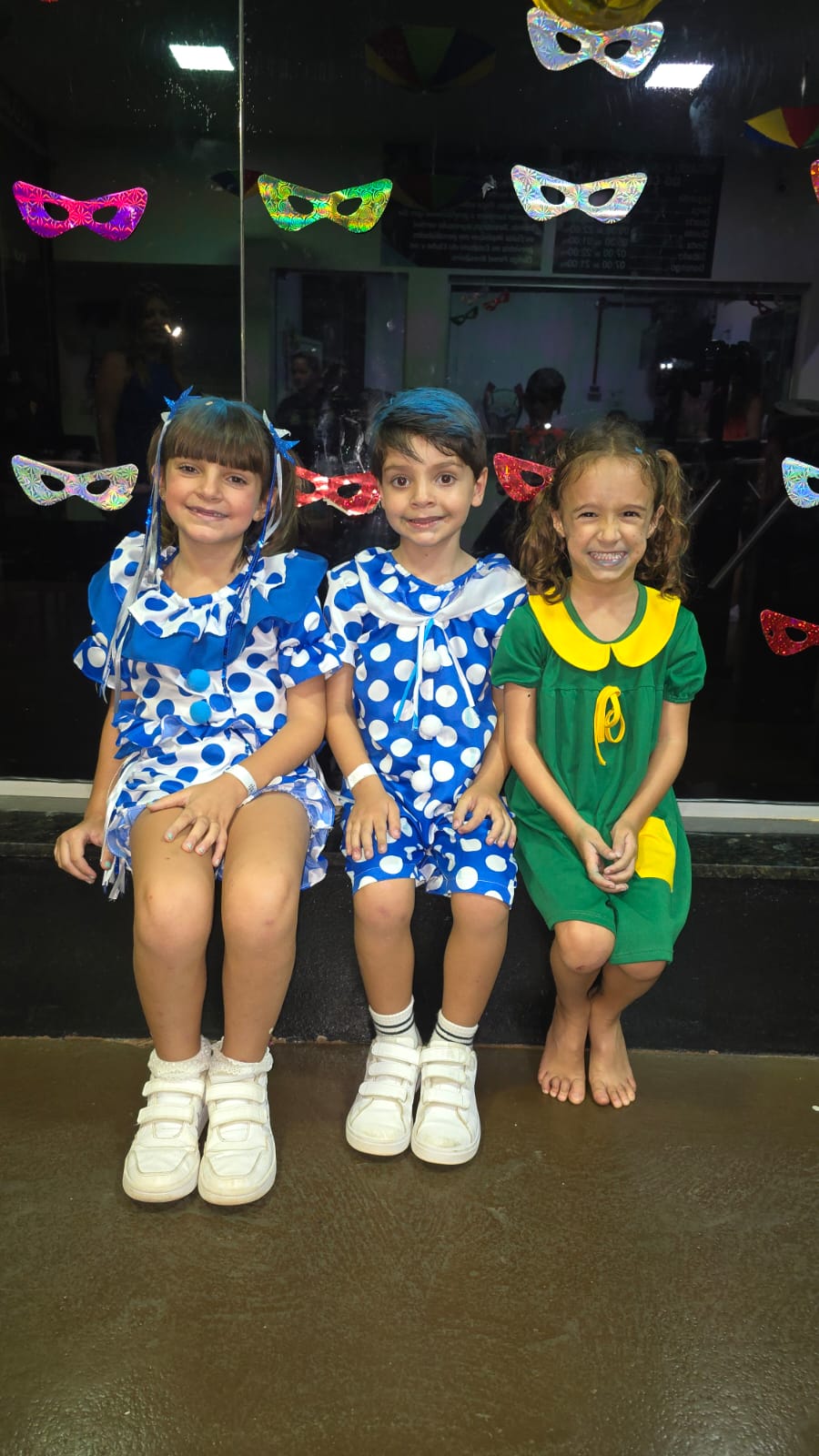 Cecília e Daniel Oliveira, Julia Marcussi