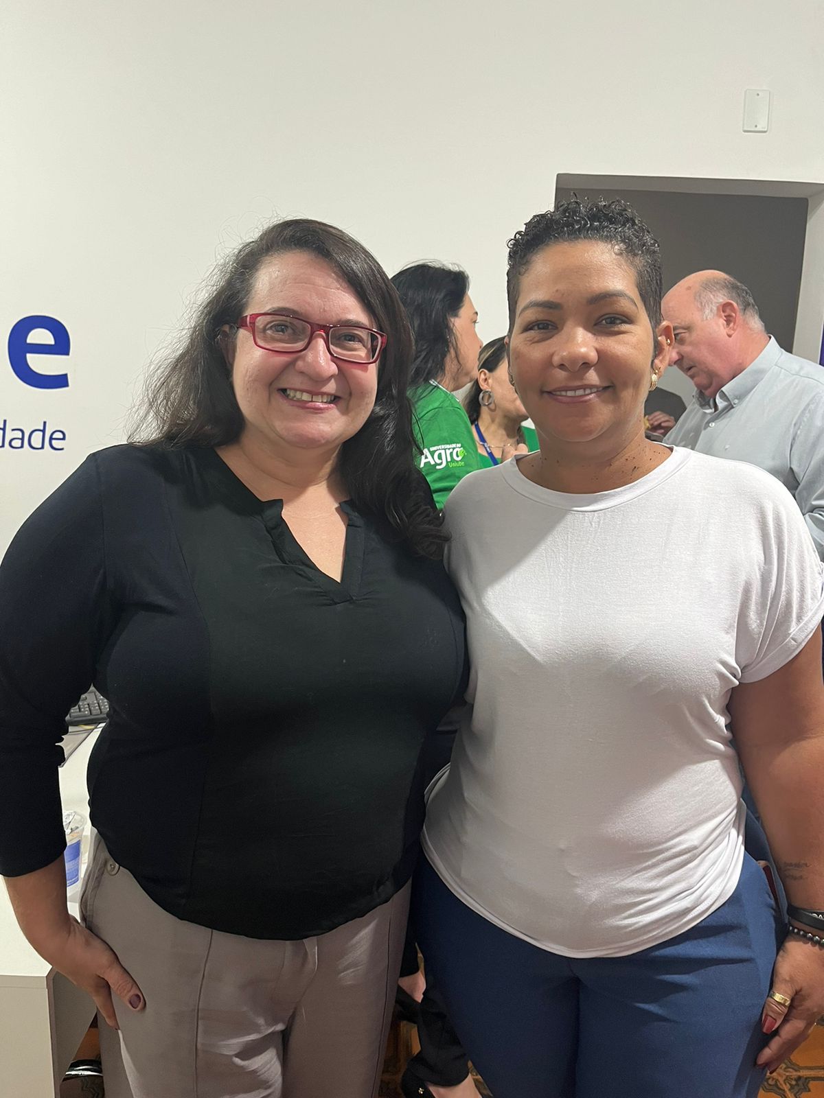 Morro Agudo - Pastora Ana Paula Guarnieri e Gabriela Alzão