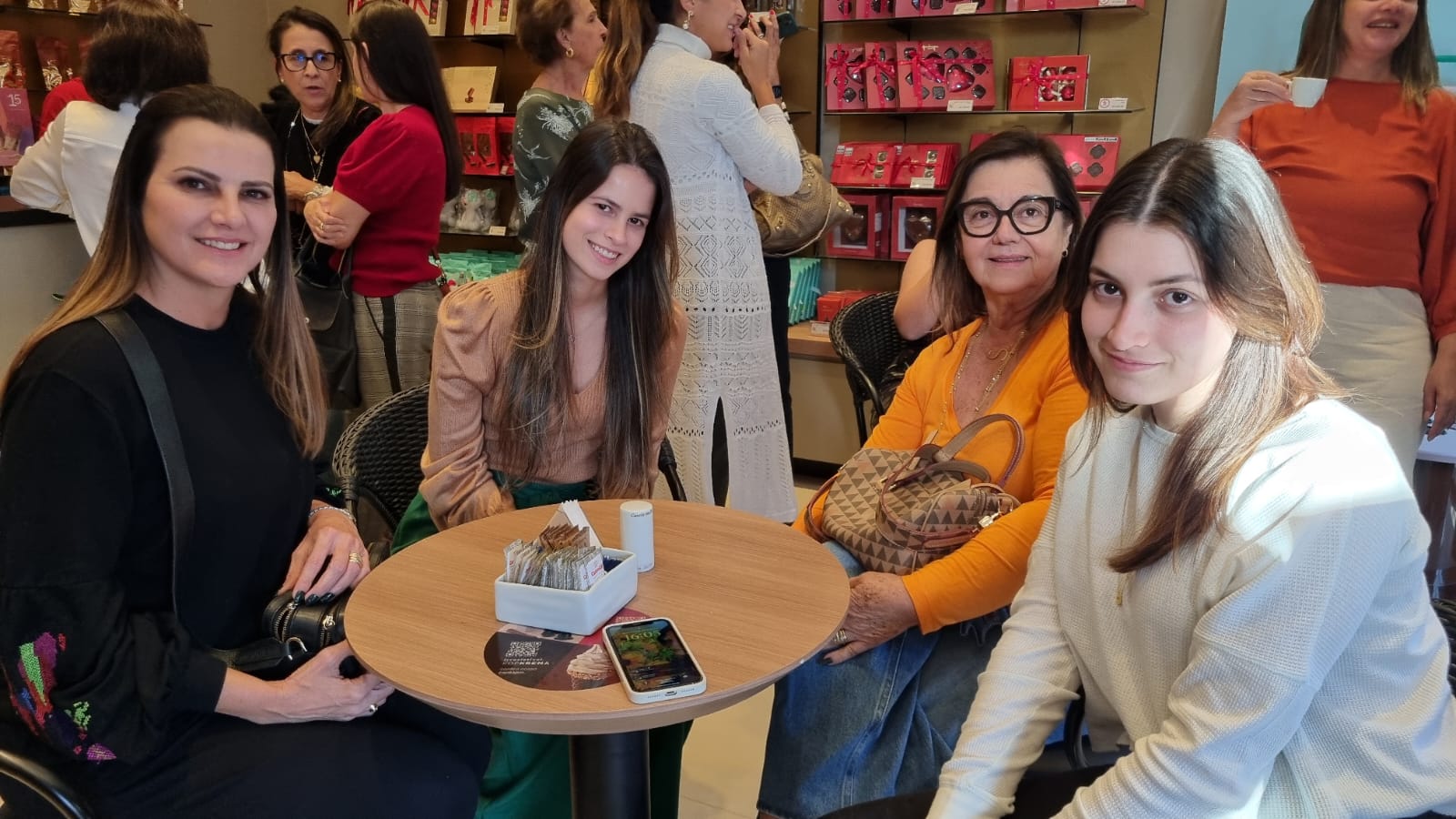 Vanessa Junqueira, Maria Luisa e Maria Fernanda Junqueira, Silvana Alves Cândido