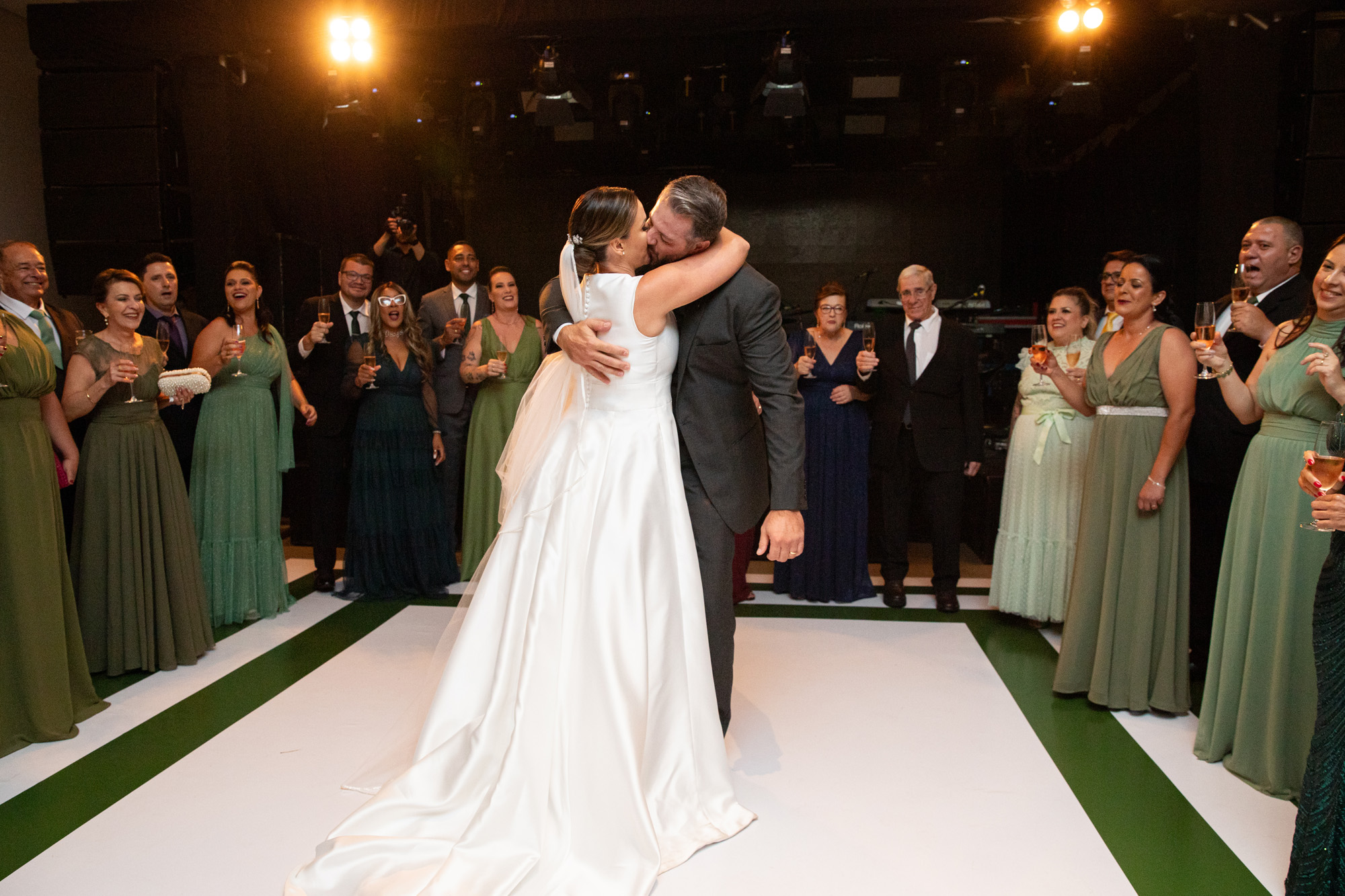 E finalmente na festa...