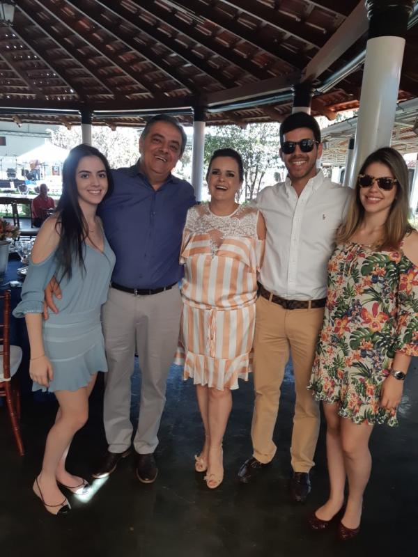 Laura, Felipe, Rose e Farid Davi Neto, Aline Rodrigues