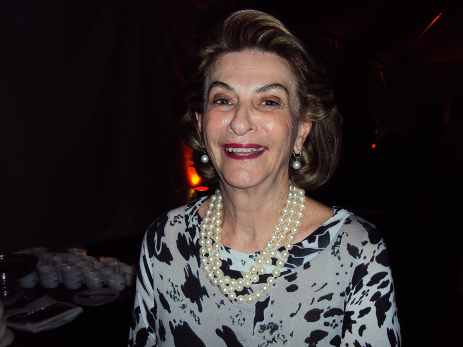 A decoradora Neusa Nader. Recebeu os elogios de todos os convidados