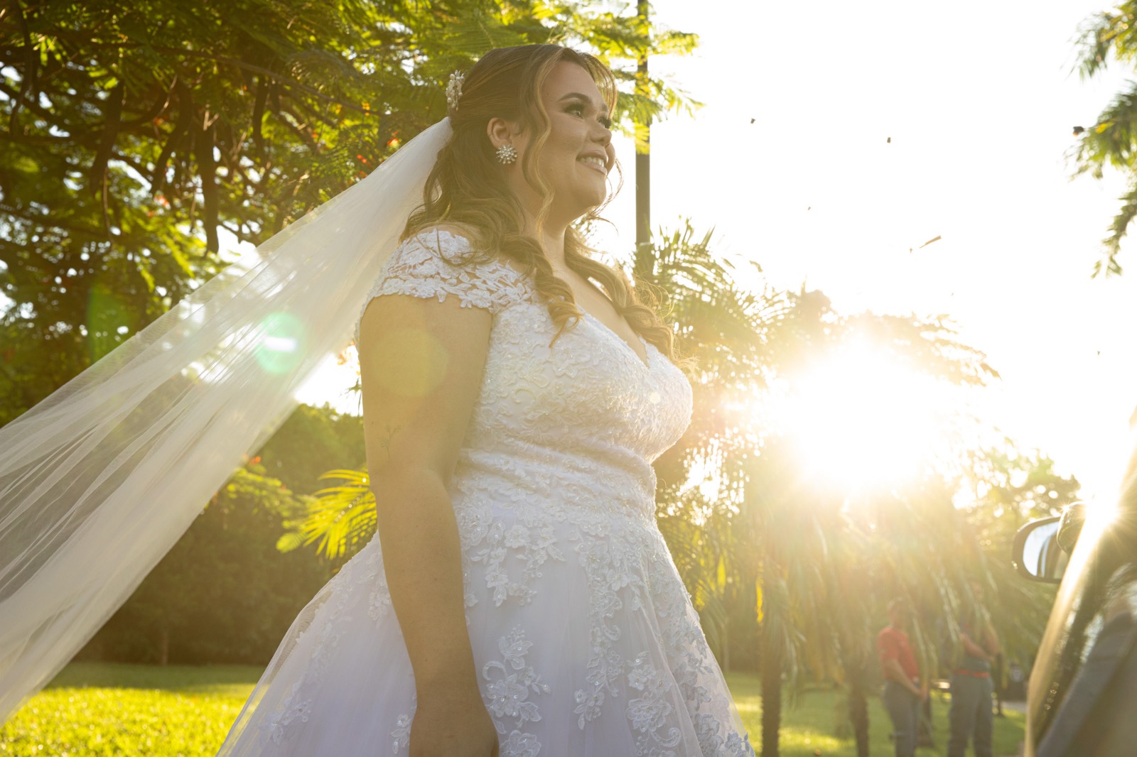 Coração acelerado, a beleza radiante e o amor no ar
