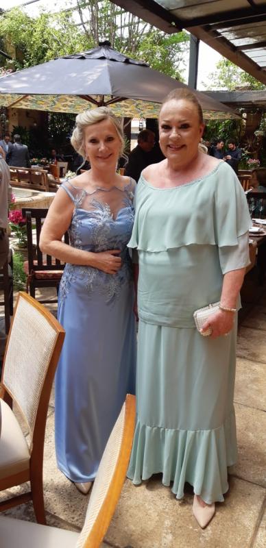 Vânia Verenhitach - mãe da noiva; Cristina Lúcia de Oliveira Souza Garcia da Silveira - mãe do noivo
