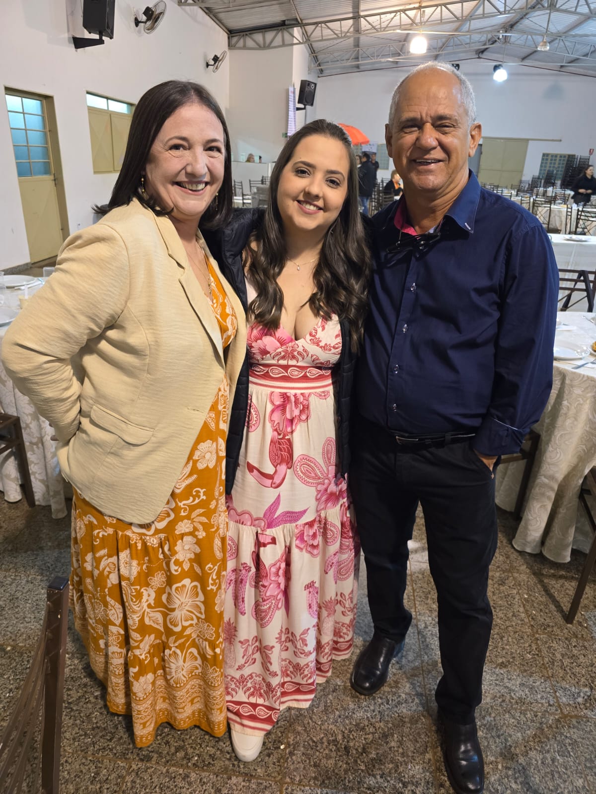 Fernanda, Márcia e Antônio de Oliveira