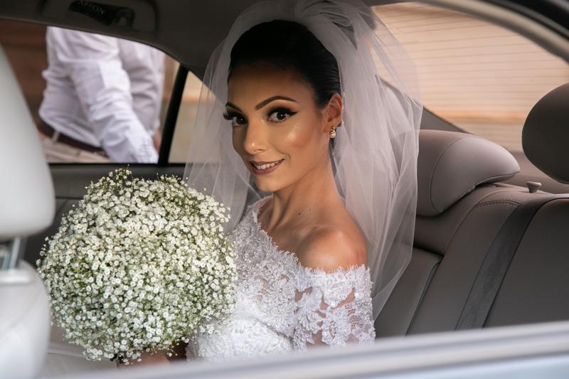 ...noiva na porta...