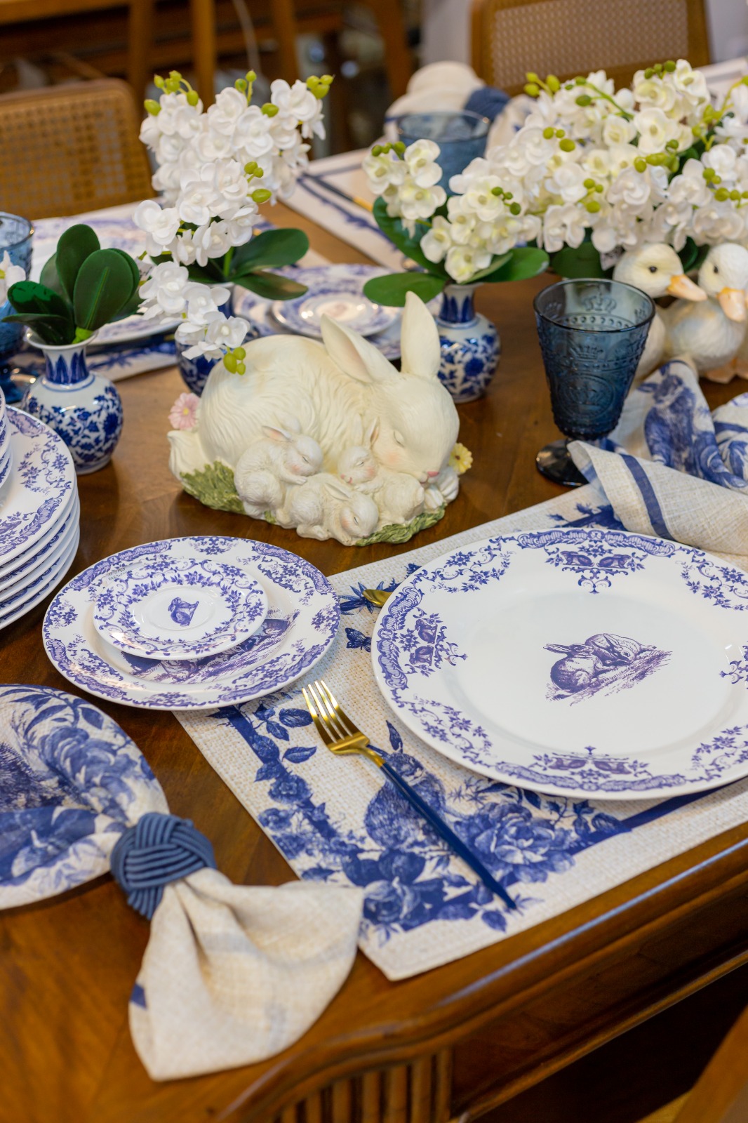 E o que dizer destas estampas em tons de azul provence? Um luxo!