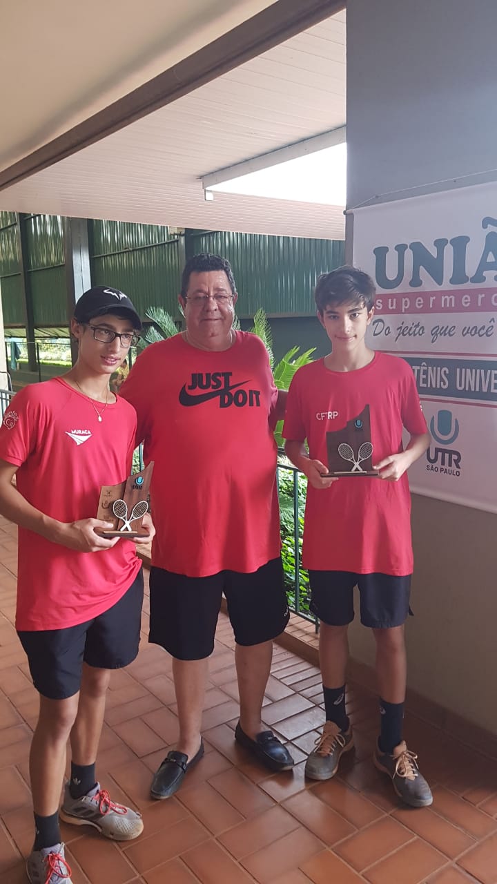 Pedro Pileggi e Nícolas Fratassi, campeões em duplas