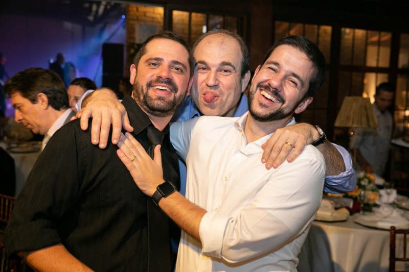 Vanderci Galdiano Júnior, Halley Henares e Ariovaldo B. Pires Júnior