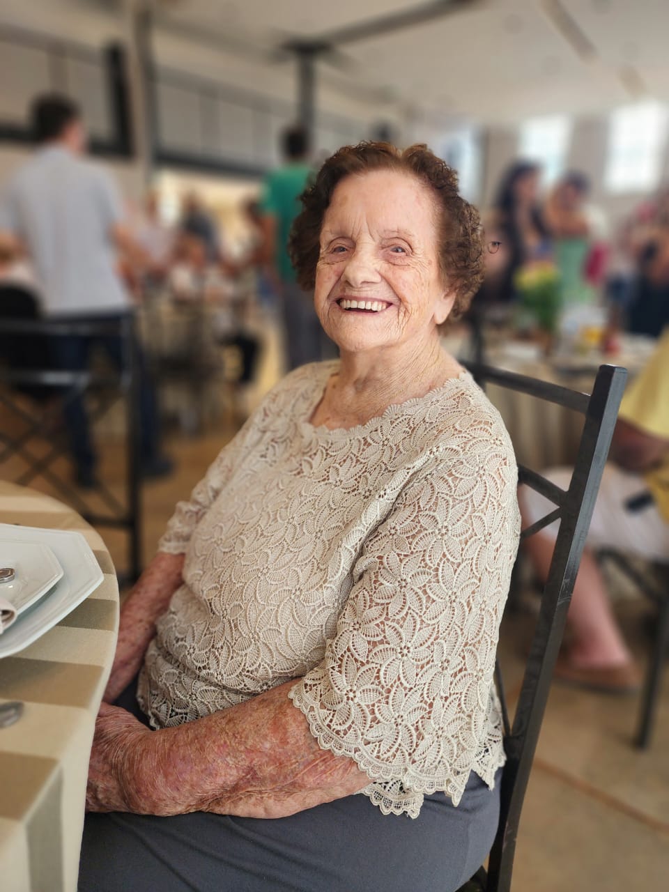 Aos 102, Maria José  Bolognesi