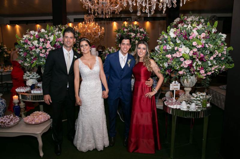 Marco Antonio Marçon e Andressa Moura