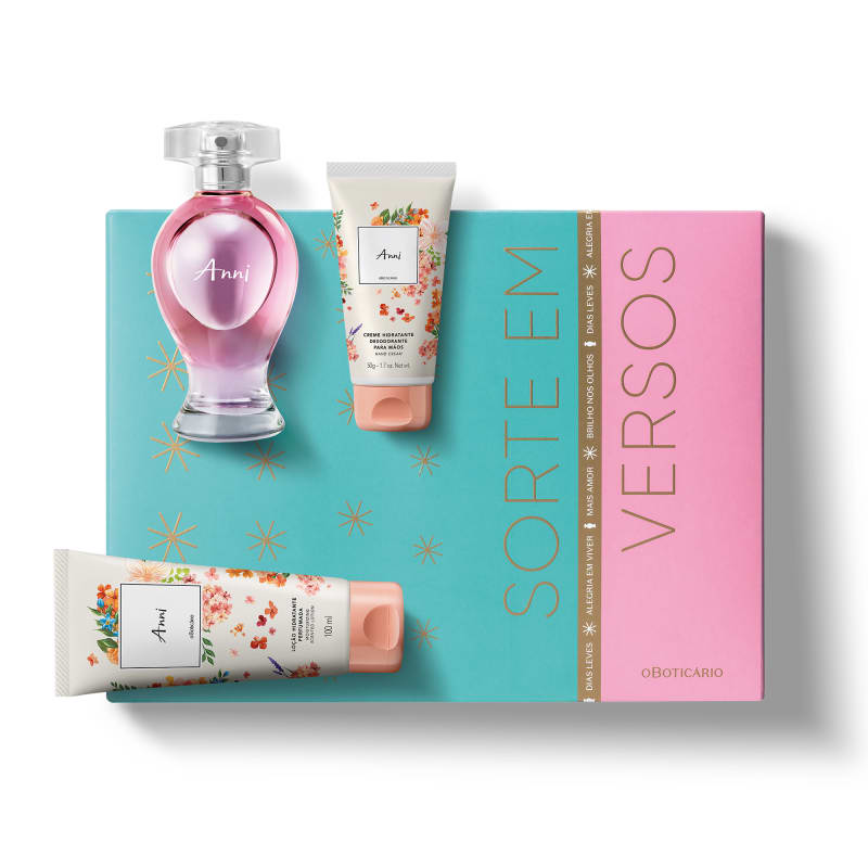 Kit Presente de Natal Boticollection Anni R$ 154,90 - 01 Boticollection Anni Desodorante Colônia 100ml; 01 Creme Desodorante Hidratante para Mãos Boticollection Anni 50g; 01 Loção Hidratante Desodorante Corporal Boticollection Anni 100ml