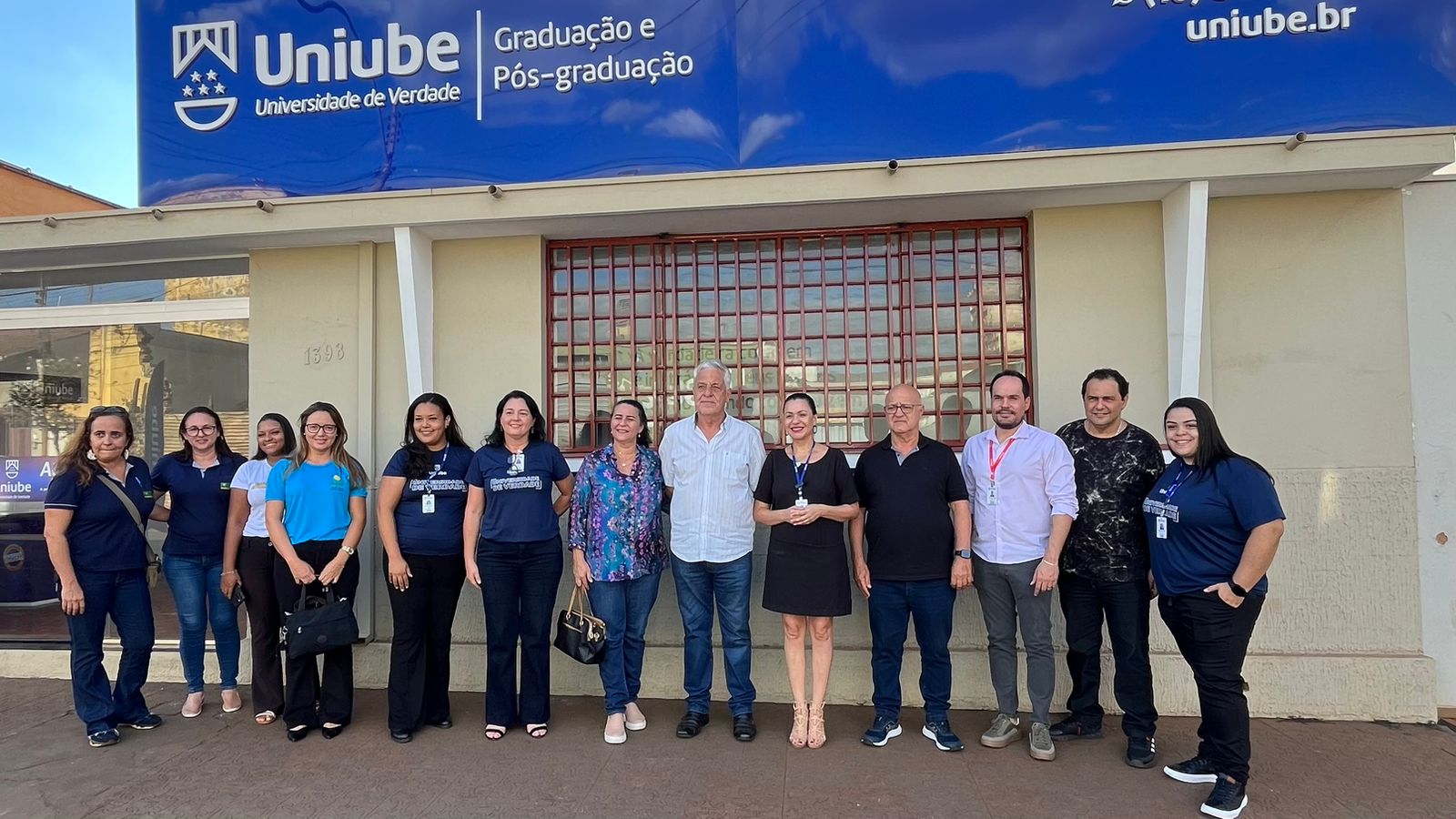SJB - Equipe com representantes sociedade joaquinense: Carol Ségia (ACE), Dulcelina Oline (APAE), Marilda Schmidt (Primeira Dama SJB), Wagner Schmidt (prefeito), GIlberto Pedersoli (Presidente ACE)