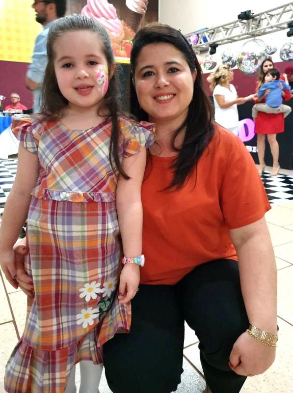 Ana Beatriz  e Francine  Andriani