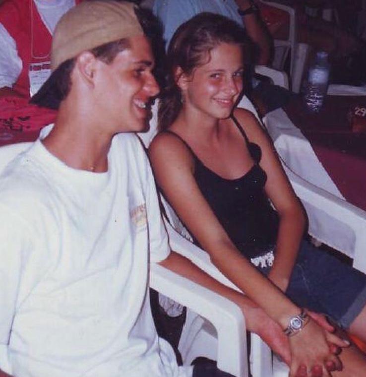 Em 1997, quando conheceu o marido Carlos Toloi. Só se reencontraram novamente após 14 anos.
