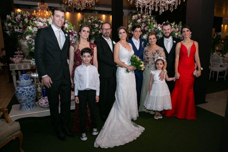 Yuri Ferreira, Gavriela Tobias, Gabriel Tobias Ferreira, Ismar da Silva Ferreira Sobrinho, noivos, Ida Maria Ferreira, Cecilia Tobias Ferreira, Franco Parada, Gabriela Ferreira