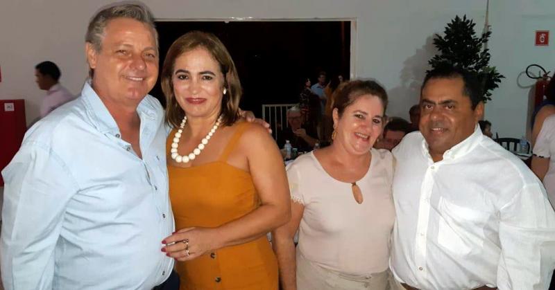 Sandra e Carlos Moreti, Ivana e João Pereira
