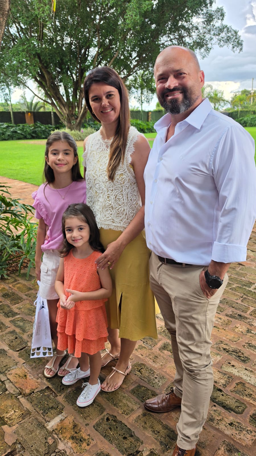 Maria Fernanda, Lavinia, Fernanda  e André  Luiz  Carvalho