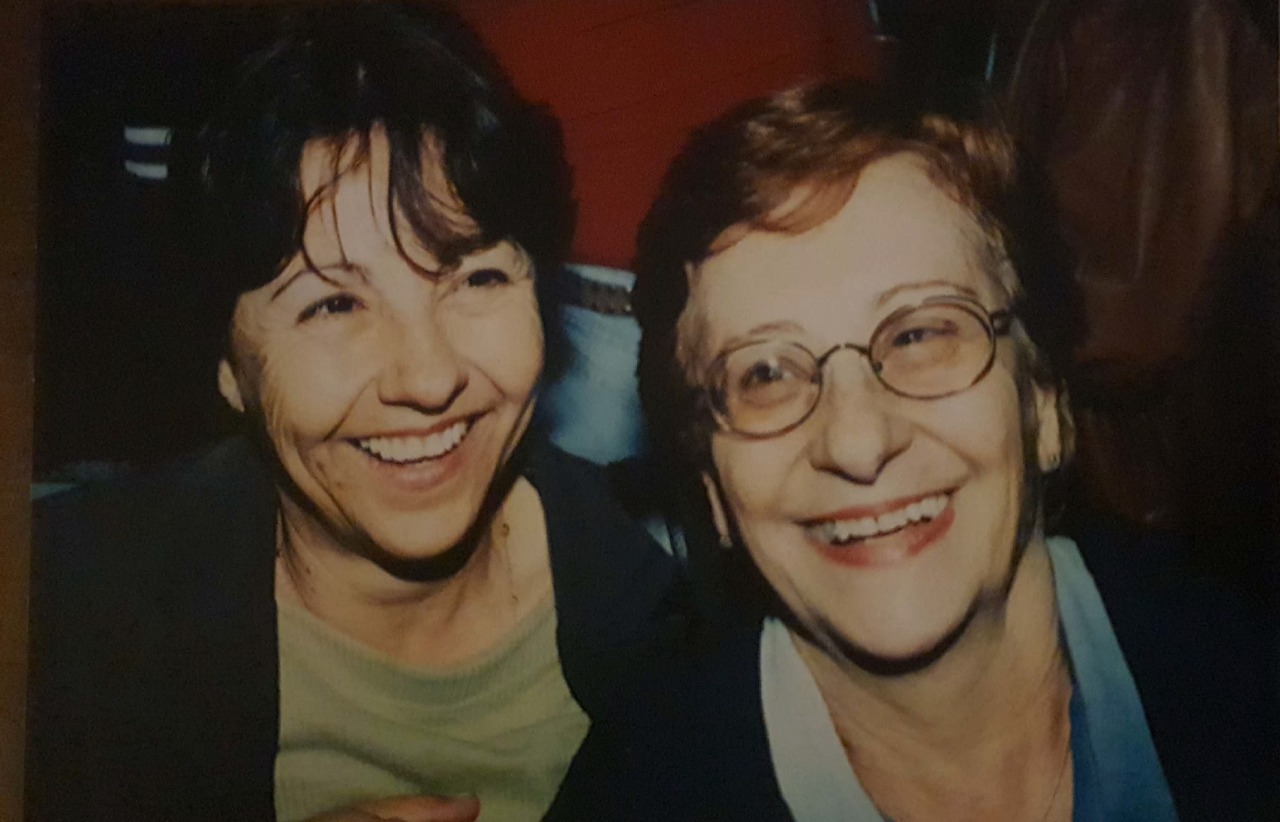 Maria Eugênia, Izinha Carrara