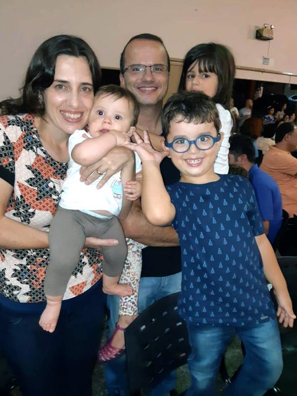 Elisângela, Luísa, Pedro, Letícia e Paulo Flora