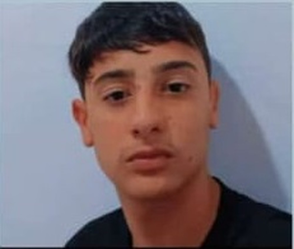 Geovany Gabriel Oliveira da Silva, 14 anos, natural de Alfenas. Será enterrado em Serrania.