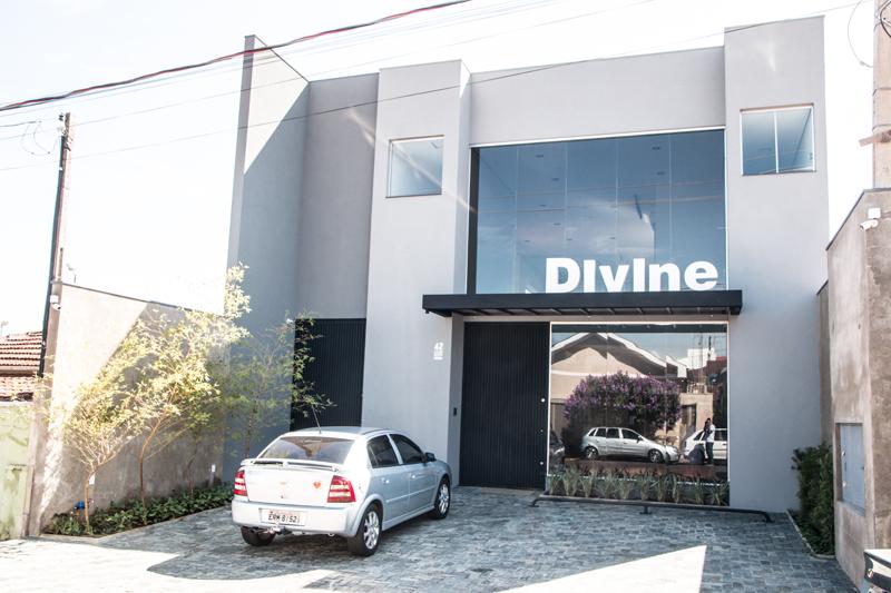 O Divine Beauty Lounge está no número 42 da Rua Pará em São Joaquim da Barra